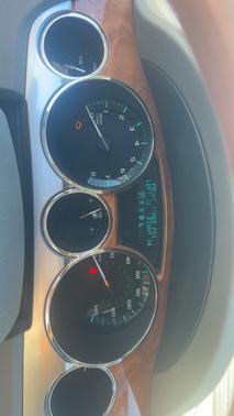Beige 2008 Buick Enclave CXL