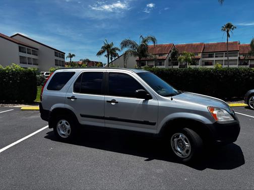 Silver 2004 Honda CR-V LX