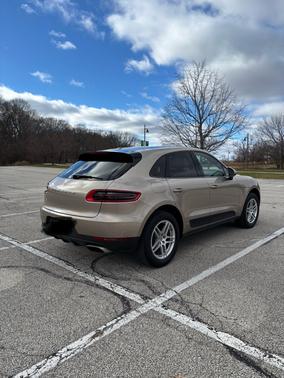 2017 Porsche Macan Macan