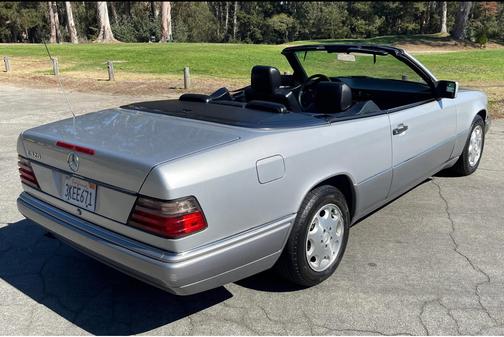 1995 Mercedes-Benz E-Class E320 Cabriolet
