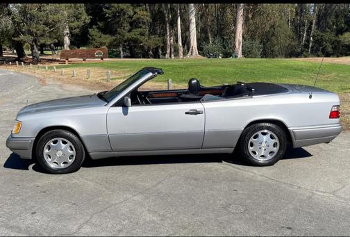 1995 Mercedes-Benz E-Class E320 Cabriolet