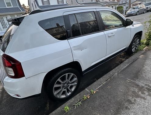 White 2016 Jeep Compass Sport