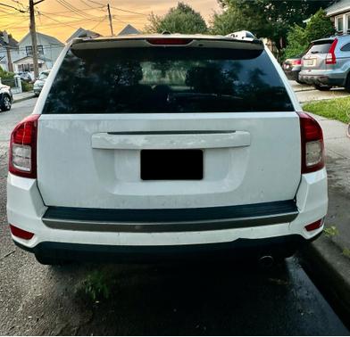 White 2016 Jeep Compass Sport