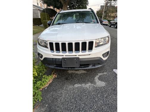 White 2016 Jeep Compass Sport