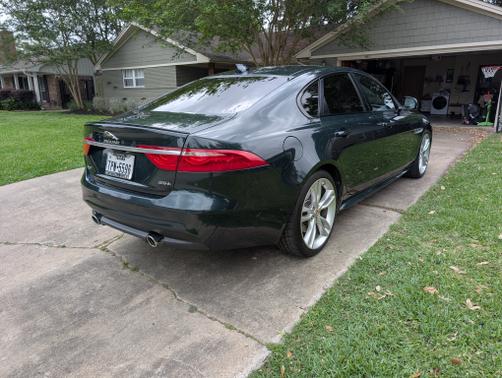 Green 2016 Jaguar XF 35t R-Sport