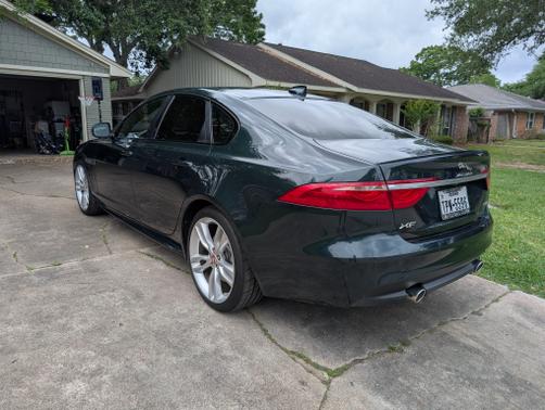 Green 2016 Jaguar XF 35t R-Sport