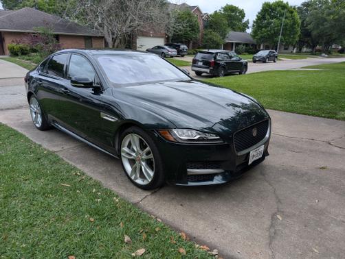 Green 2016 Jaguar XF 35t R-Sport