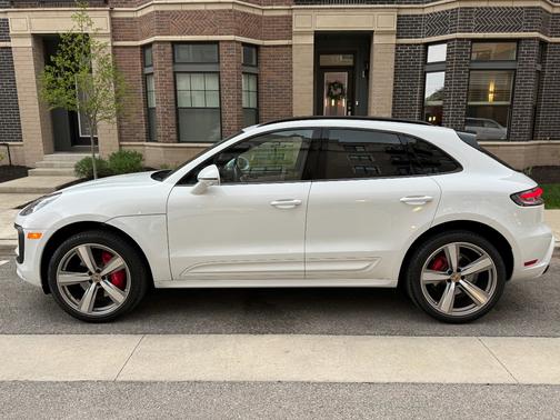 White 2023 Porsche Macan Macan S