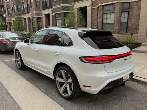 White 2023 Porsche Macan Macan S