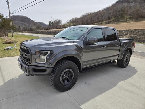 Gray 2018 Ford F-150 Raptor