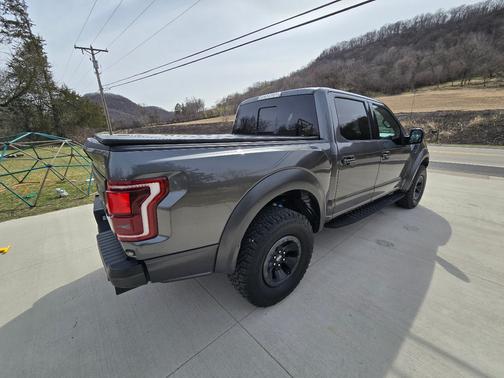 Gray 2018 Ford F-150 Raptor