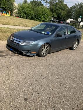 Blue 2012 Ford Fusion SE