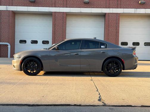 Gray 2018 Dodge Charger R/T
