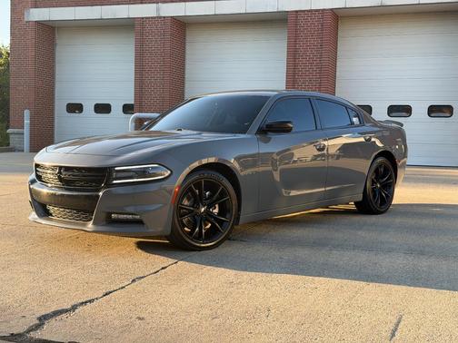 Gray 2018 Dodge Charger R/T