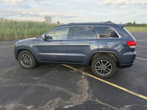 Blue 2019 Jeep Grand Cherokee Limited