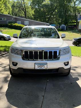 White 2012 Jeep Grand Cherokee Laredo