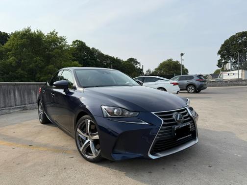 2019 Lexus IS 300 Base