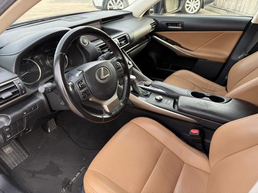 2019 Lexus IS 300 Base