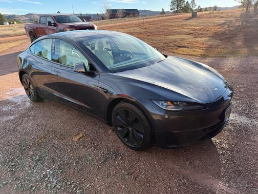 2025 Tesla Model 3 Long Range AWD