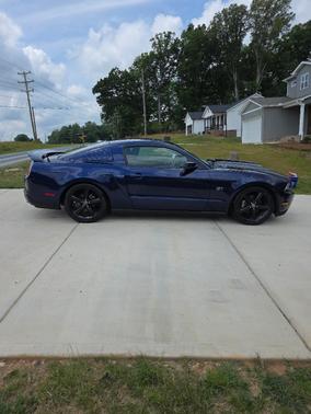Blue 2010 Ford Mustang GT Premium