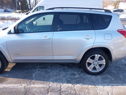 2006 Toyota RAV4 Sport