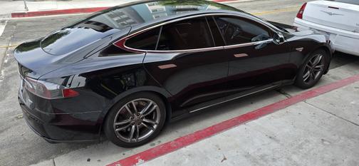 2012 Tesla Model S Base
