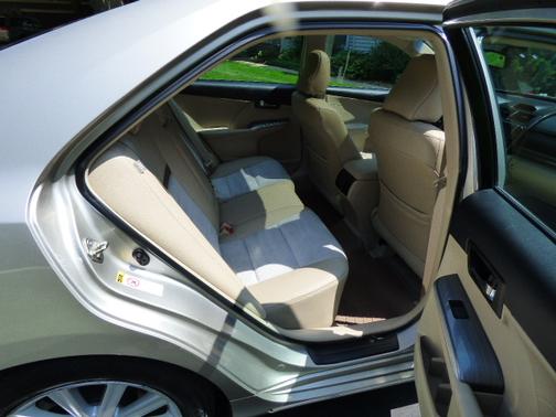 2014 Toyota Camry Hybrid XLE