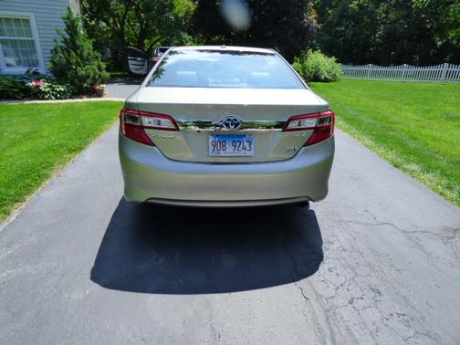 2014 Toyota Camry Hybrid XLE