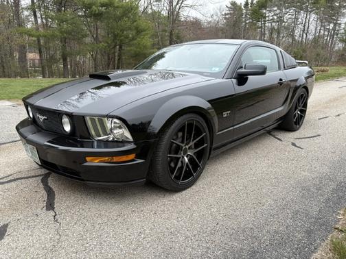 Black 2007 Ford Mustang GT