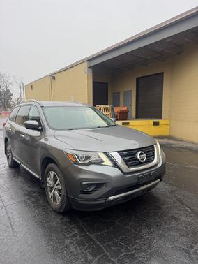 2018 Nissan Pathfinder S