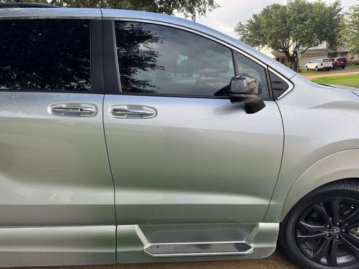 2022 Toyota Sienna XSE