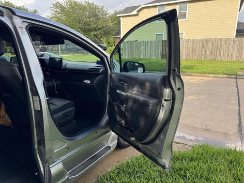 2022 Toyota Sienna XSE