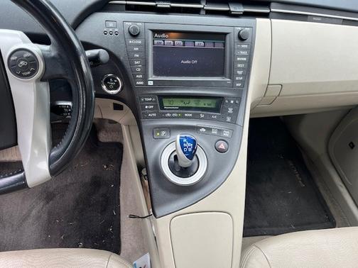 2010 Toyota Prius IV