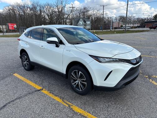 White 2021 Toyota Venza LE