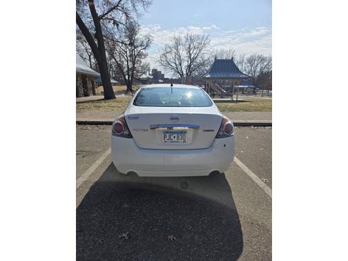 2010 Nissan Altima Hybrid Base