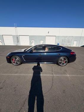 Blue 2014 Porsche Panamera Panamera Turbo Executive