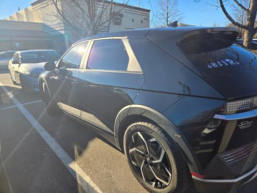 2023 Hyundai IONIQ 5 SE Standard Range