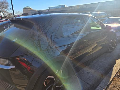 2023 Hyundai IONIQ 5 SE Standard Range