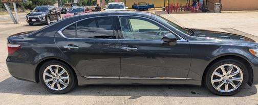 Gray 2007 Lexus LS 460 Base