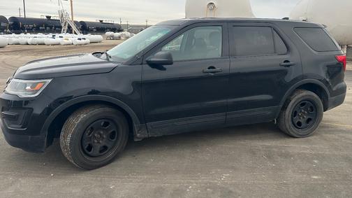 Black 2016 Ford Utility Police Interceptor Base