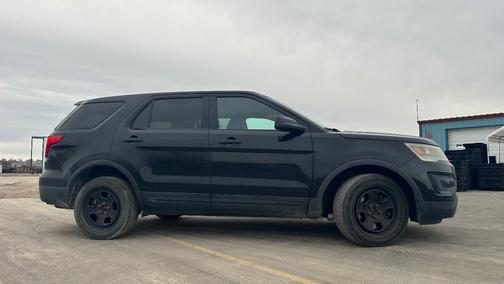 Black 2016 Ford Utility Police Interceptor Base