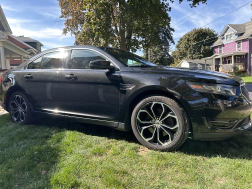 2015 Ford Taurus SHO