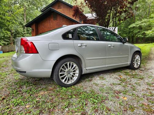2010 Volvo S40 2.4i