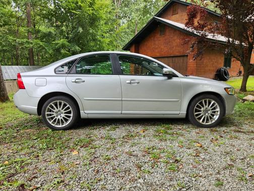2010 Volvo S40 2.4i