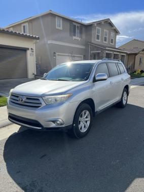 2011 Toyota Highlander SE