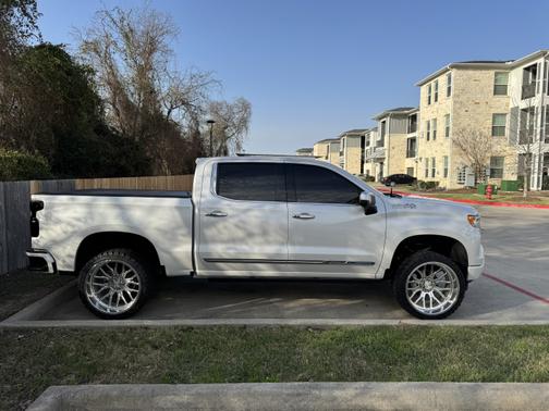 2024 Chevrolet Silverado 1500 High Country
