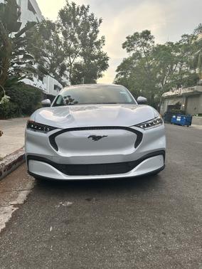2022 Ford Mustang Mach-E Select
