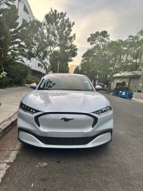 2022 Ford Mustang Mach-E Select
