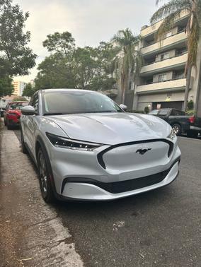 2022 Ford Mustang Mach-E Select