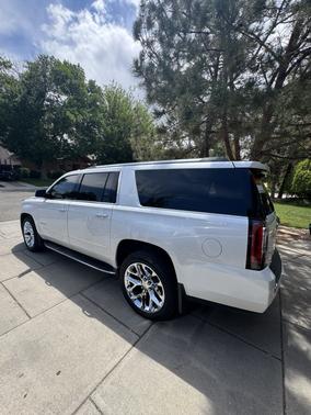 White 2017 GMC Yukon XL Denali